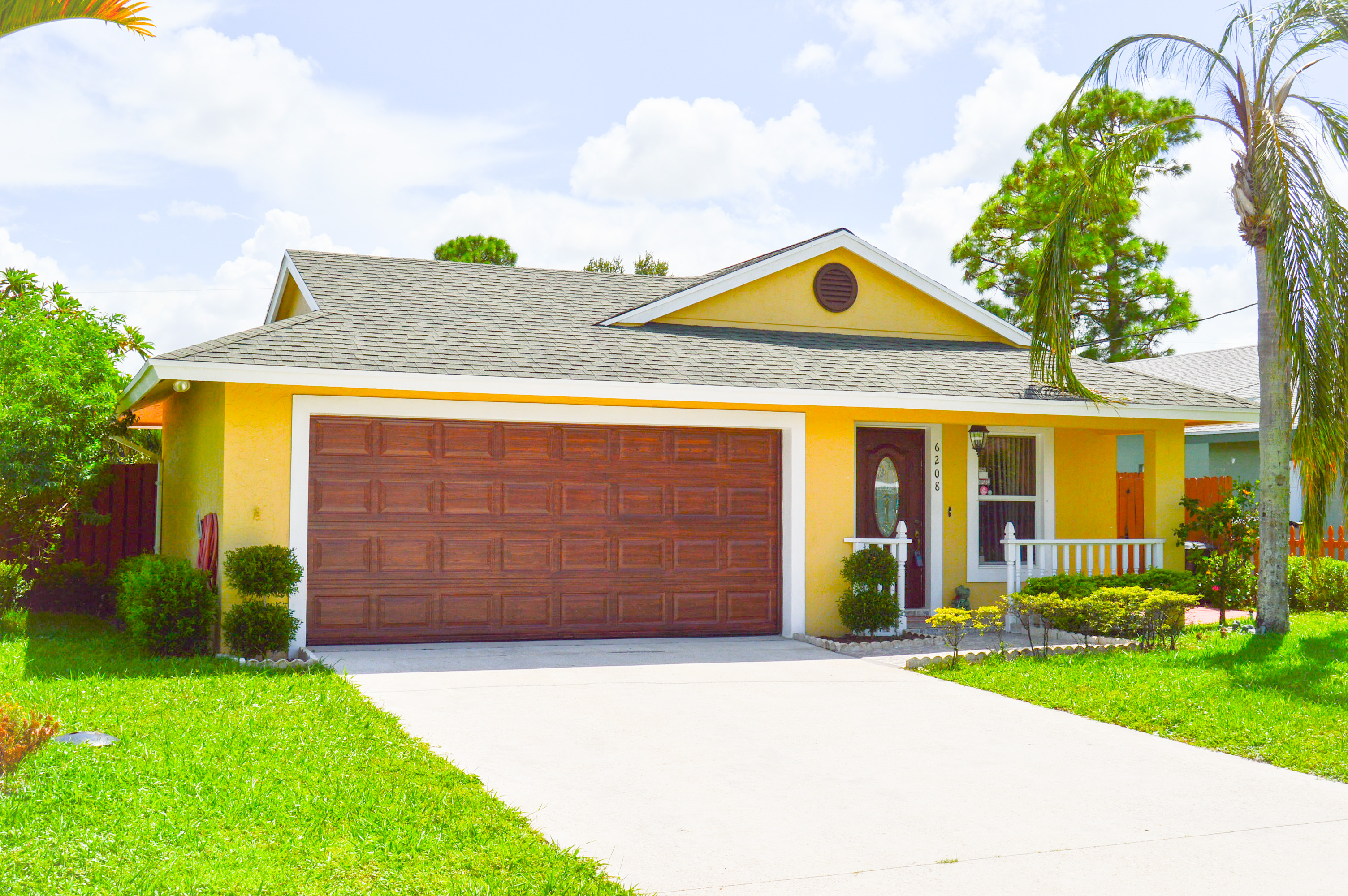 Riviera Beach Homes For Sale community image